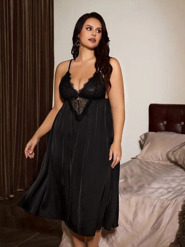 Lace-Trim Mesh Slip in Black